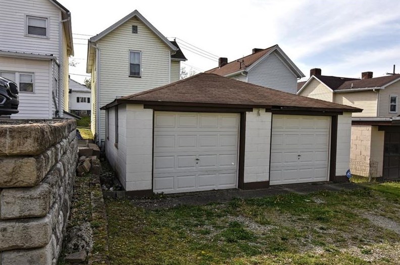 326 Union St, California, PA 15419-1141