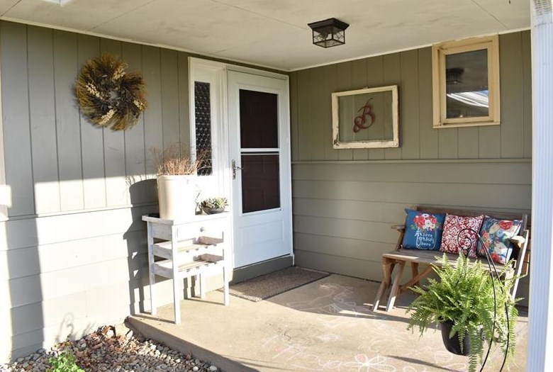 459 Red Line Rd, Kennerdell, PA 16374-4405