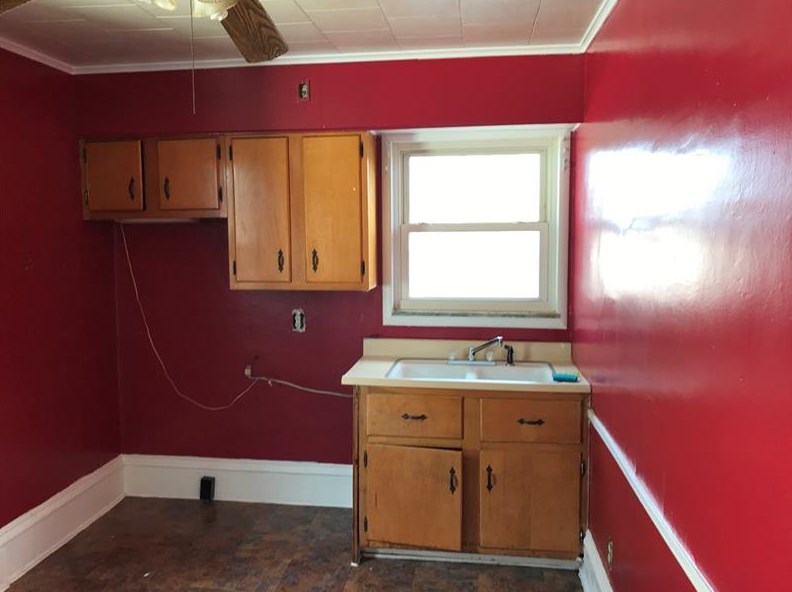 308 Spg Ave, Ellwood City PA  16117-2335 exterior