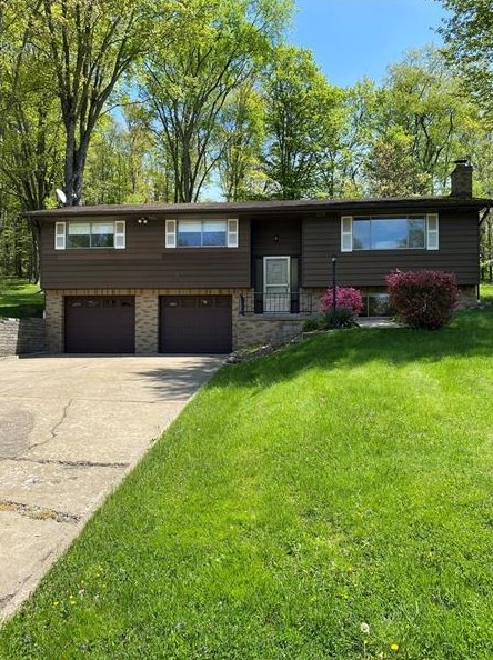 214 Maplewood Dr, Canonsburg, PA 15317
