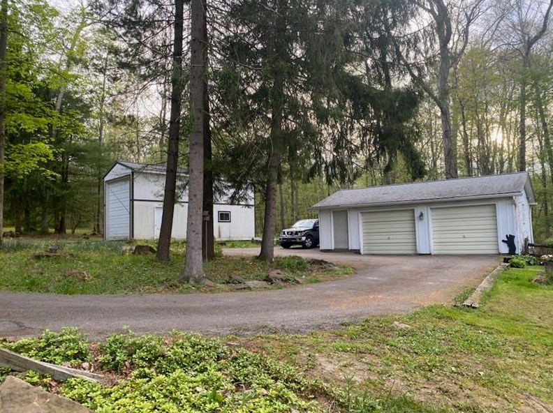 708 Kiester Rd, Slippery Rock, PA 16057