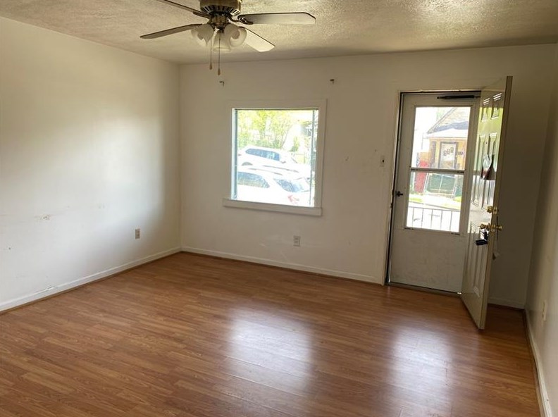 425 28th St, Mckeesport, PA 15132-7106