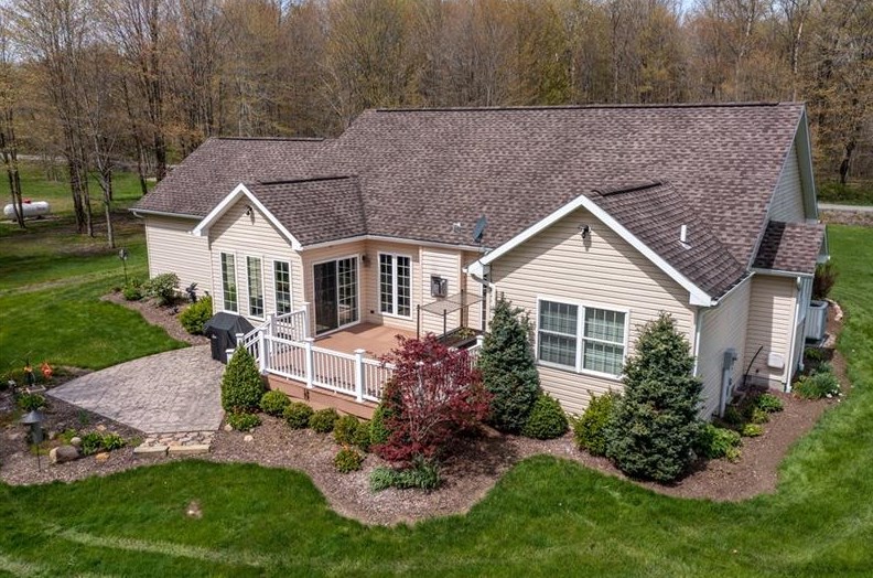 198 Goodhope Rd, Westford, PA 16134-9511
