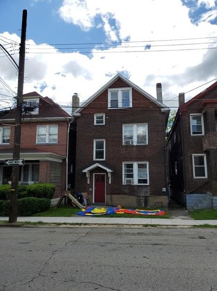 326 Center St, East Pgh, PA 15112-1077