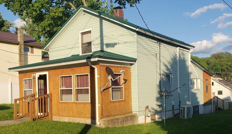 765 Josephine Ave, Indiana, PA 15701-1237