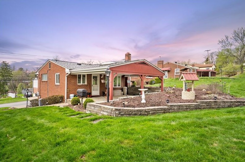 5929 Irishtown Rd, Bethel Park, PA 15102-2309
