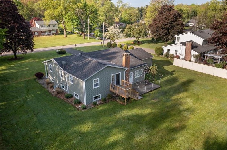 102 Vine Ave, Greenville, PA 16125