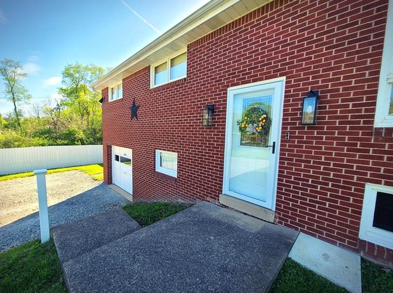 2509 Mars Hill Rd, Rillton, PA 15678-2728