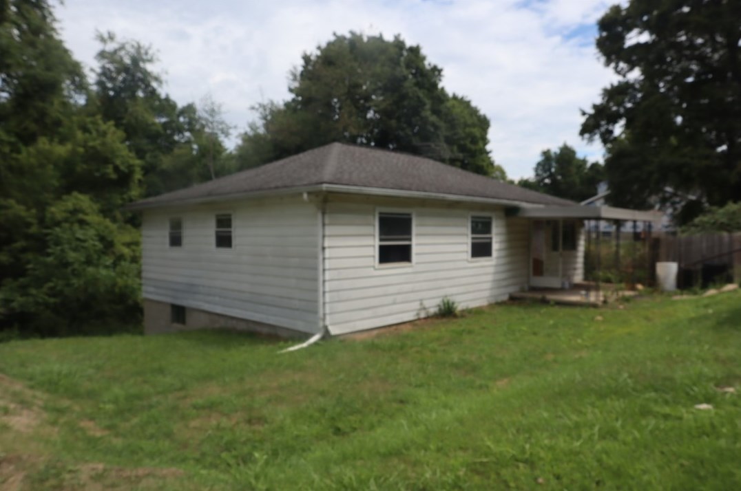504 Queenstown Rd, Karns City, PA 16041