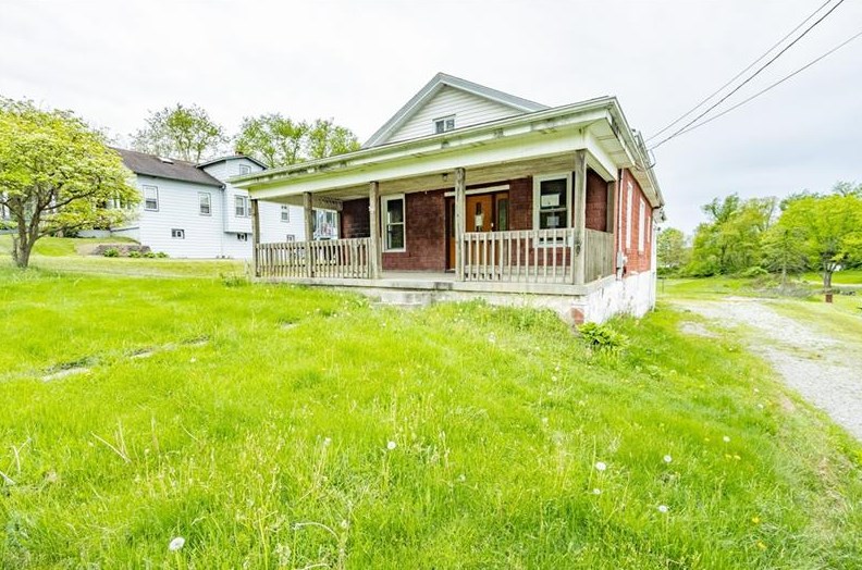 327 E Brady Rd, Kittanning, PA 16201
