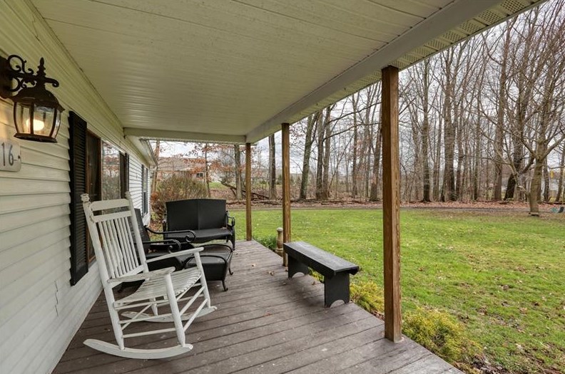 116 Bradshaw St, Beaver Falls, PA 15010-9754
