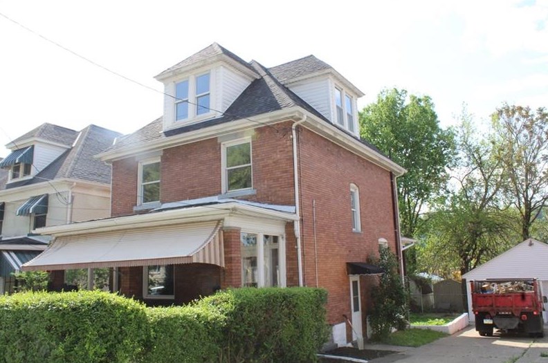 424 E 7th Ave, Tarentum, PA 15084