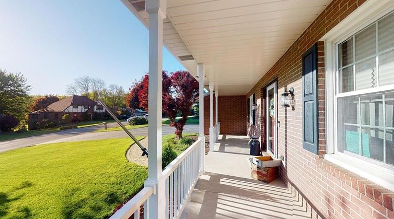 104 Shawnee Dr, Butler, PA 16001-0534