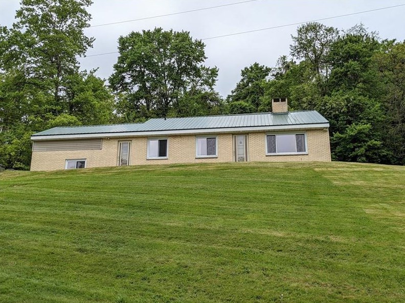 4582 Liberty Way, Elizabeth, PA 15037
