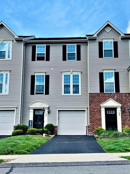 107 Sita Ct, Collier Township, PA 15106