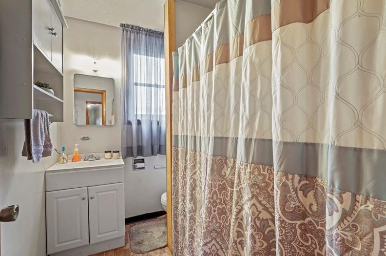 700 Maple Ave, Washington PA 15301-1907 exterior