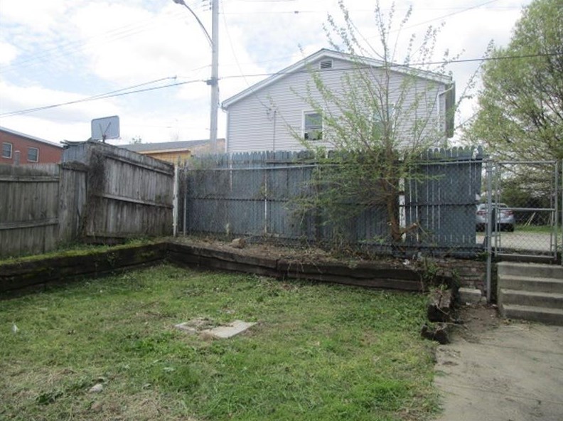 616 Vermont Ave, Glassport, PA 15045