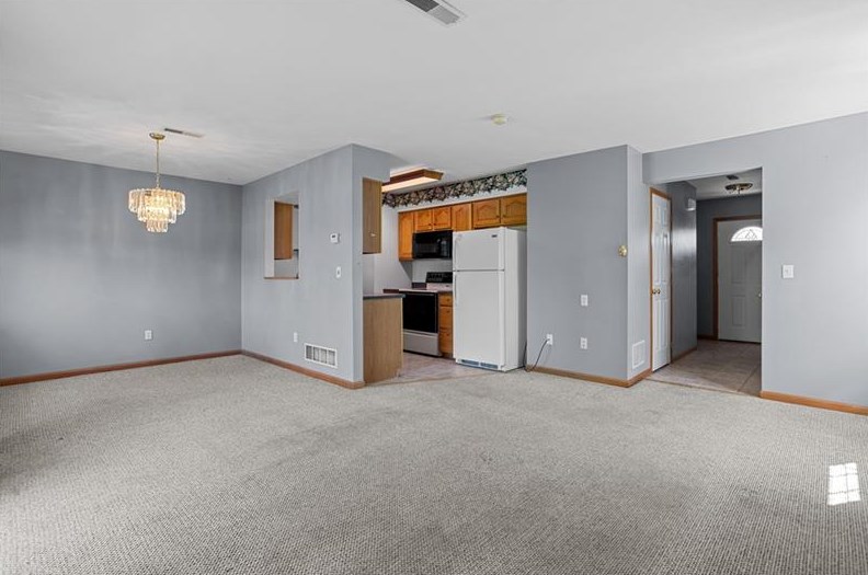 501 Stoneridge Blvd, Butler PA 16001-6682 exterior