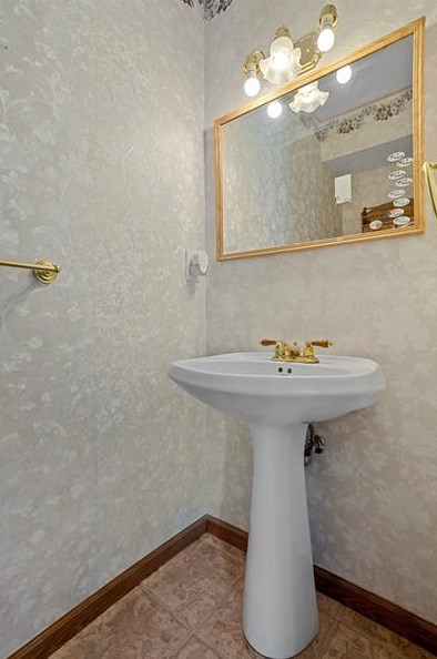 501 Stoneridge Blvd, Butler PA 16001-6682 exterior