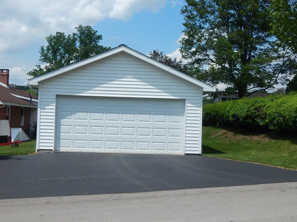 303 Wallace St, East Brady, PA 16028