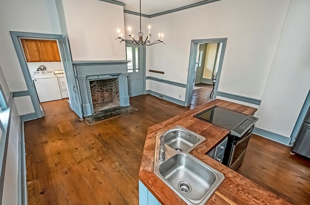 64 Skylark Dr, Washington PA  15301-9320 exterior