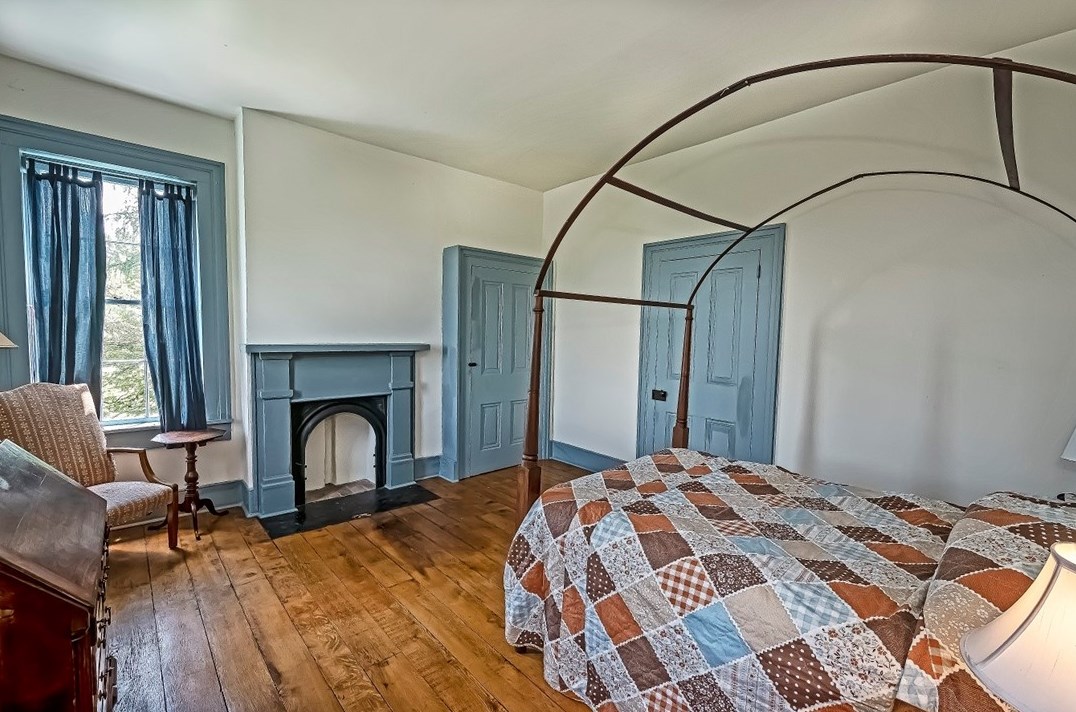 64 Skylark Dr, Washington PA  15301-9320 exterior