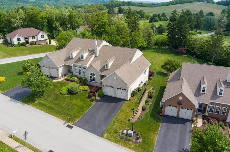 405 Eton Dr, Greensburg, PA 15601-7420