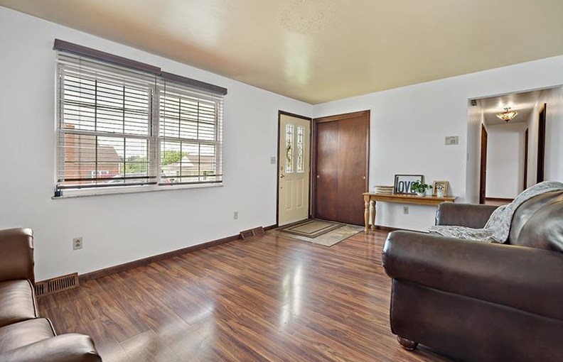 1558 Shrader Ave, Monessen, PA 15062-2228