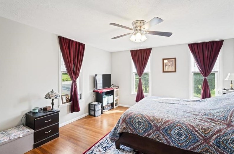 203 Cherry Ave, Houston PA  15342-1525 exterior