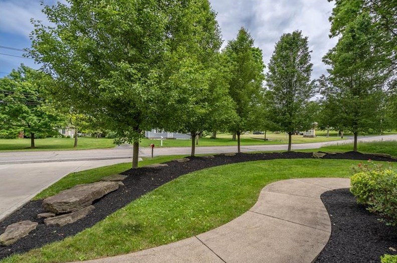 3164 Washington Pike South, Bridgeville, PA 15017