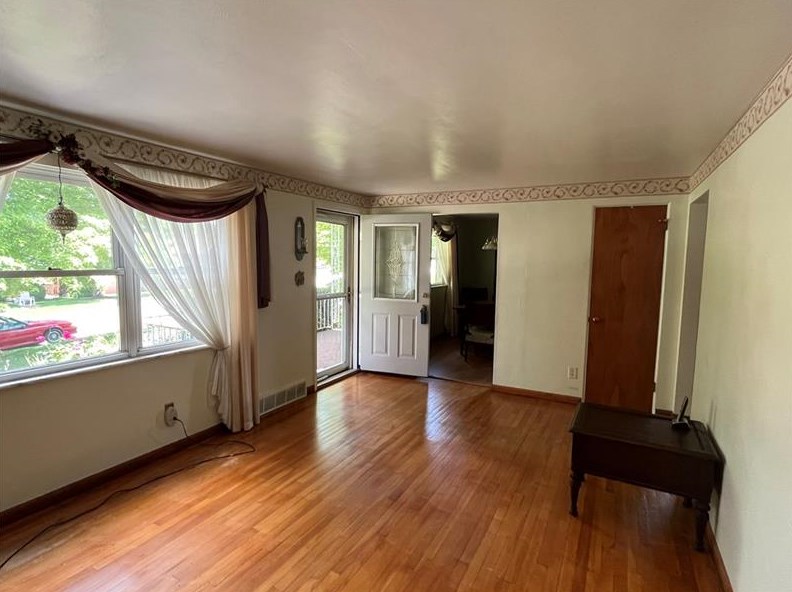 4608 Lolly Dr, Monroeville PA 15146-3624 exterior