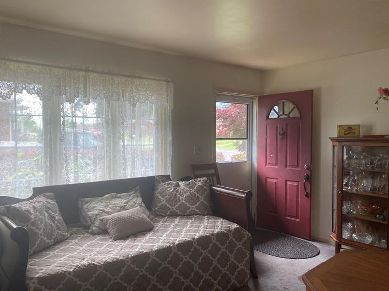 806 Wood St, New Eagle, PA 15067
