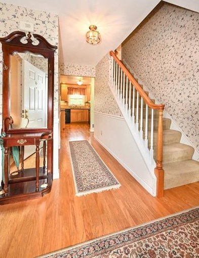 6321 Betsy Dr, Bethel Park, PA 15102-3101