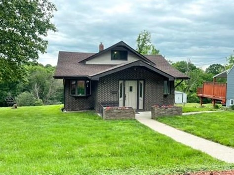 890 7th Street Ext, New Kensington, PA 15068-5136
