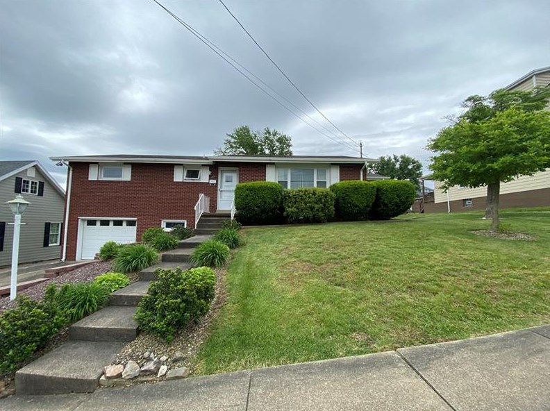27 Loch Lomond St, Oliphant Furnace, PA 15401-4065