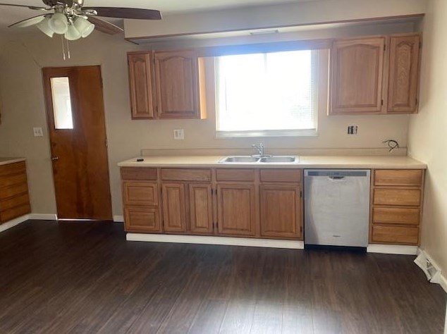 6 N Emerson St, Oliphant Furnace, PA 15401