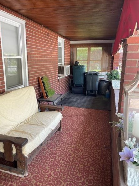 415 Main St, Houston, PA 15342-1611