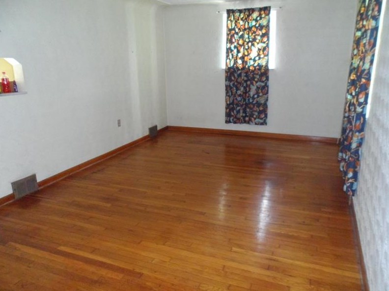 10829 Guffey Rillton Rd, Rillton, PA 15678