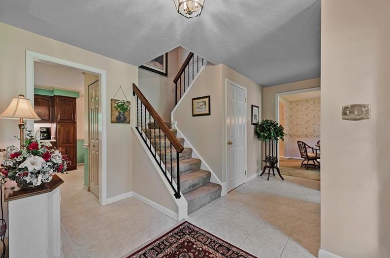 516 Brunswick Dr, Greensburg, PA 15601