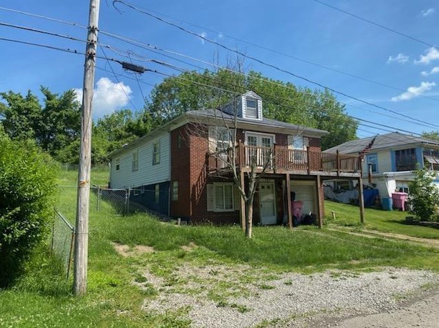 15 Maple St North, Eighty Four, PA 15330