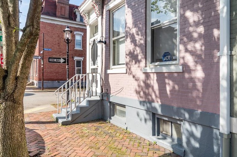 1001 Galveston Ave, Pittsburgh, PA 15233