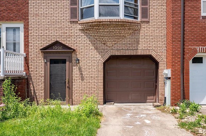 1096 Cranston, Greensburg, PA 15601
