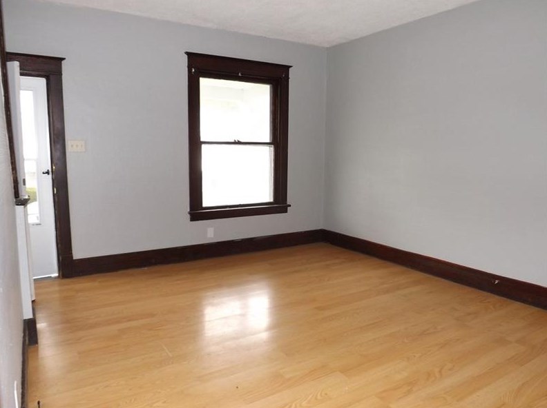 262 Sherman Ave, Vandergrift, PA 15690