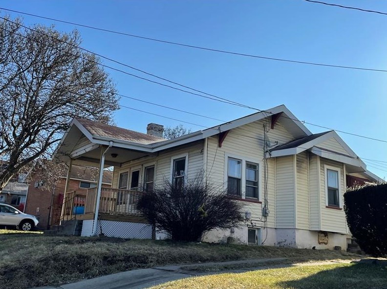 346 Tyler Ave, Washington PA 15301-3840 exterior