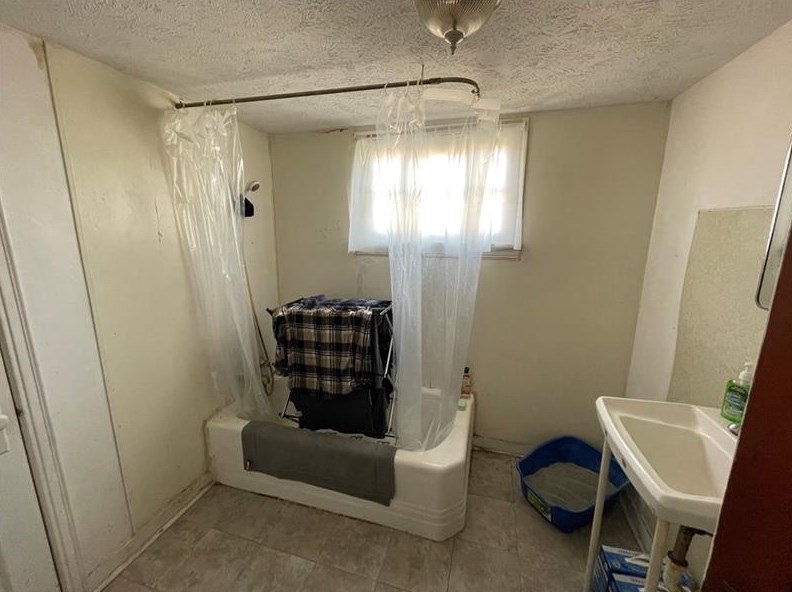 346 Tyler Ave, Washington PA 15301-3840 exterior