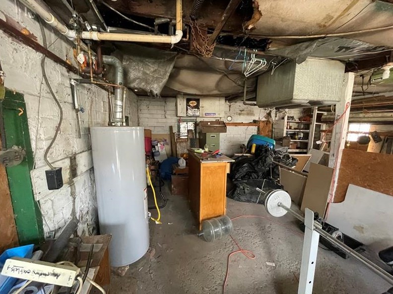 346 Tyler Ave, Washington PA 15301-3840 exterior