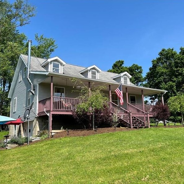 32753 Teepleville Rd, Centerville, PA 16404