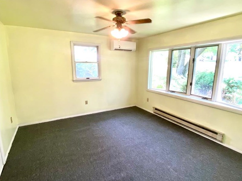 24 5th Ave, Indiana, PA 15701-9040