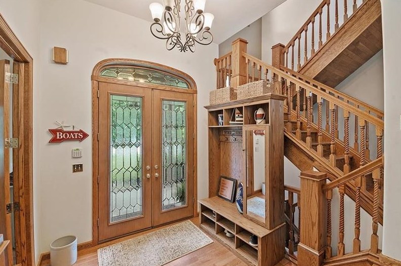 1446 River Forest Dr, Freeport, PA 16229-1529