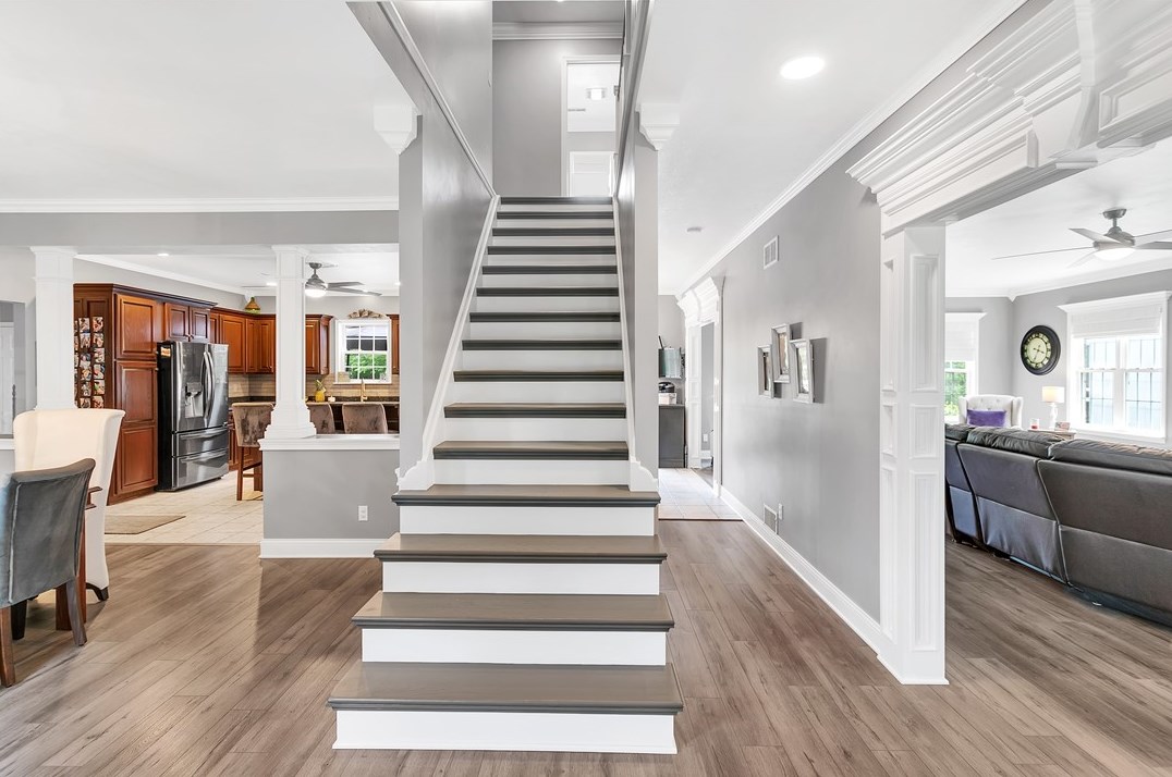 170 Creston Ave, Ellwood City, PA 16117